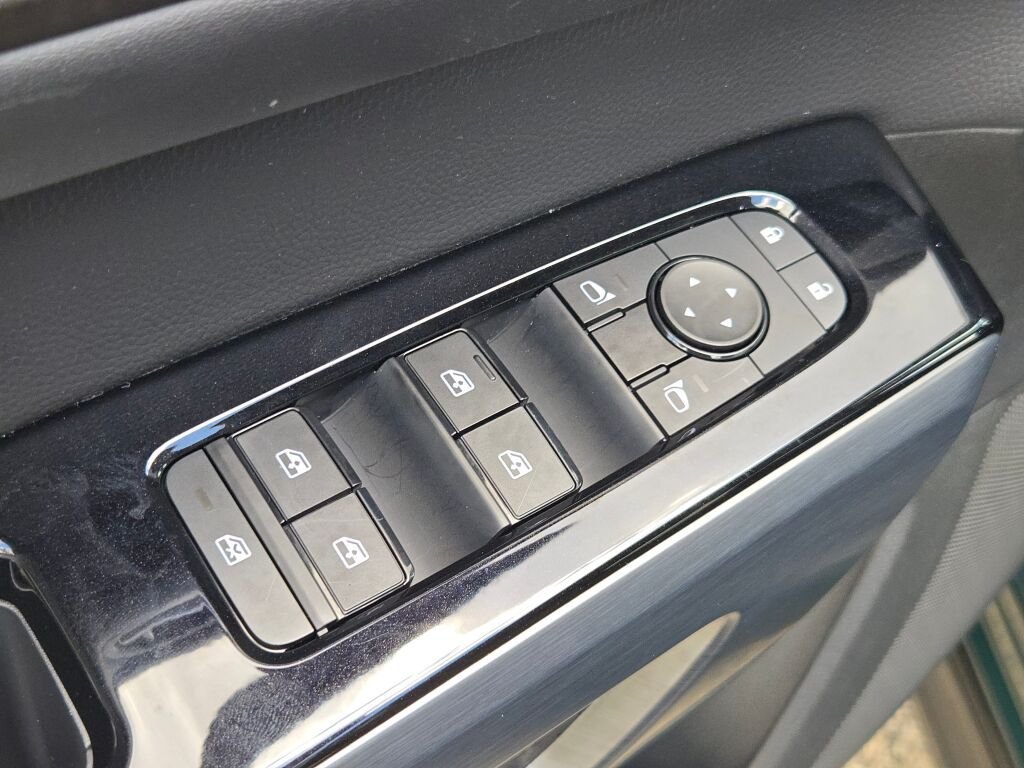 Used 2024 Black Nissan SL image 22