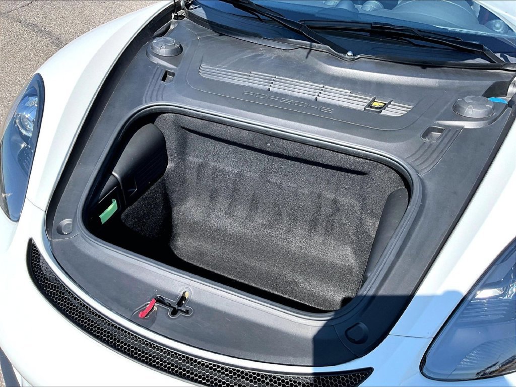 Used 2020 White Porsche GT4 image 24