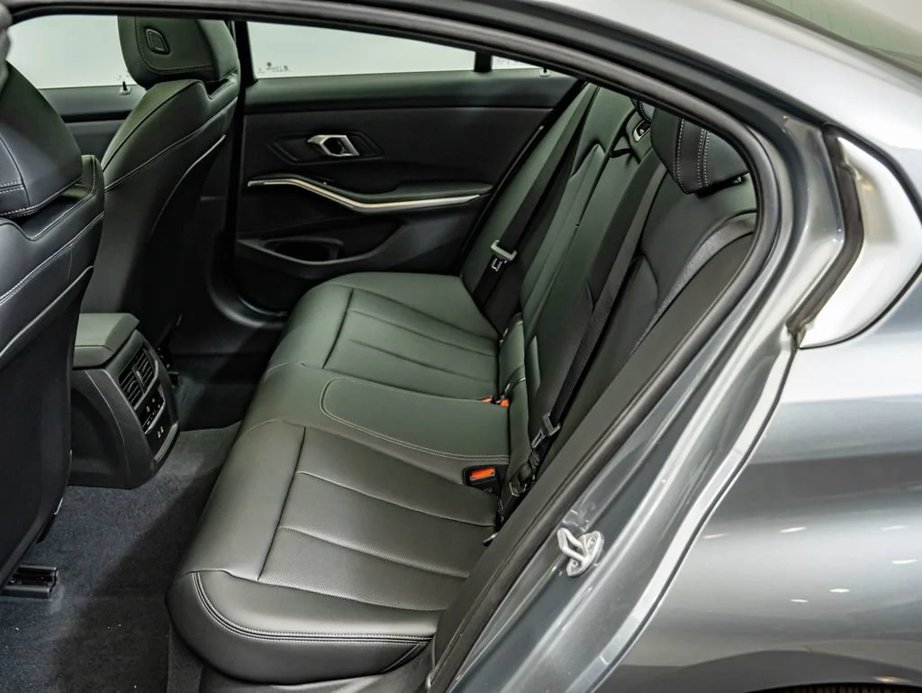 New 2026 Skyscraper Grey Metallic BMW 330i xDrive image 41