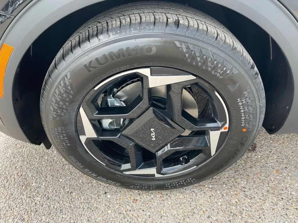 New 2026 Black Kia EX image 29