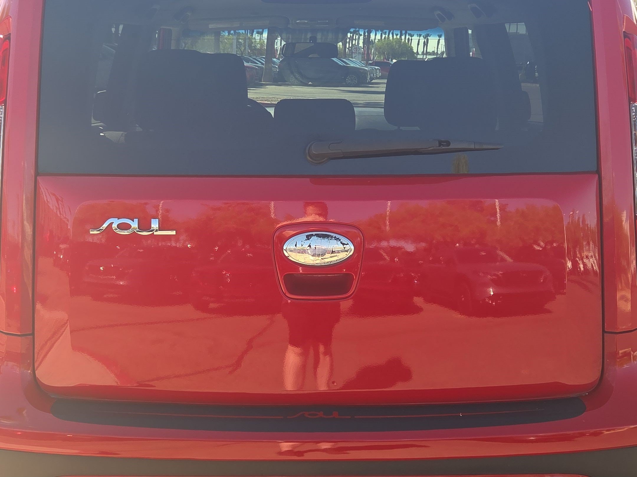 Used 2013 Molten Kia Base image 13