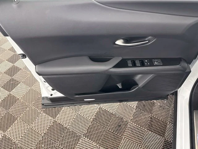 Used 2019 White Lexus 200 F SPORT image 24
