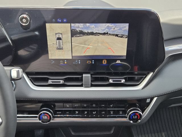 2027 Chevrolet Equinox LT - Photo 13