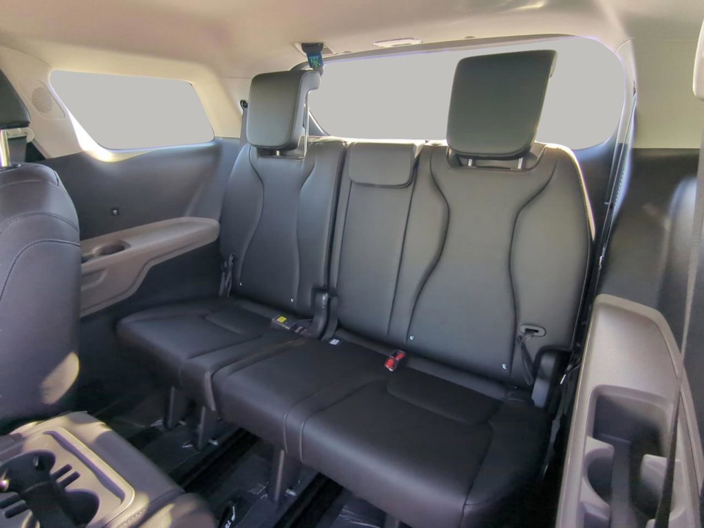 New 2026 Deep Chroma Blue Kia LXS image 17
