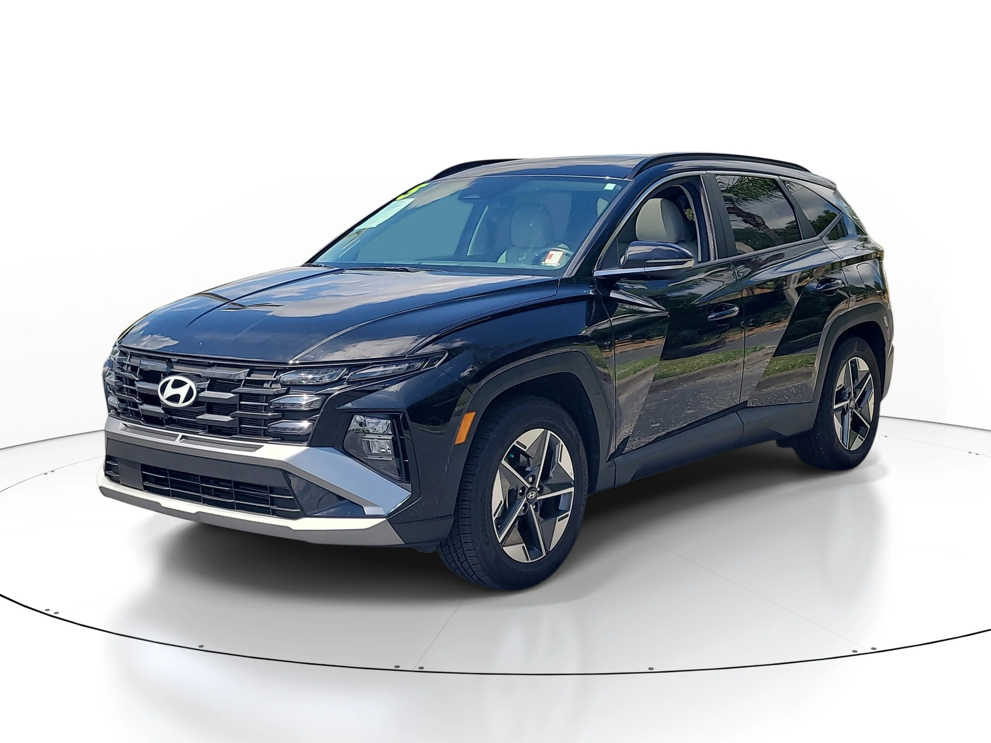 Used 2025 Phantom Black Hyundai SEL Convenience image 3