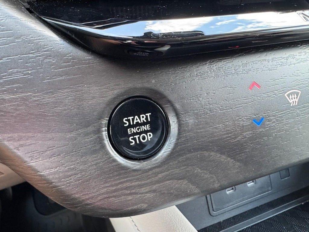 Used 2025 White Nissan SV image 22