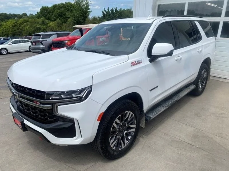 Used 2022 Summit White Chevrolet Z71 image 1