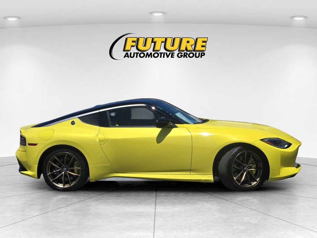 Used 2023 Yellow Nissan Proto Spec image 3