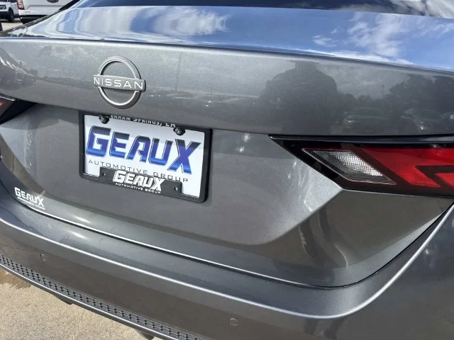 Used 2025 Gray Nissan S image 20