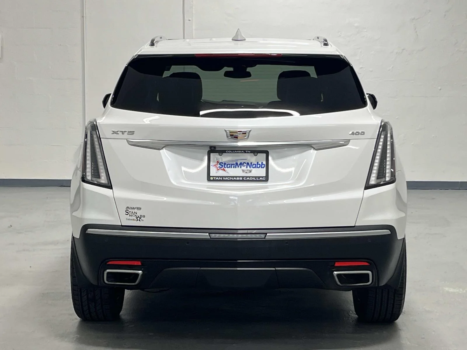 Used 2022 CRYSTAL WHITE TRICOAT Cadillac AWD Sport image 7
