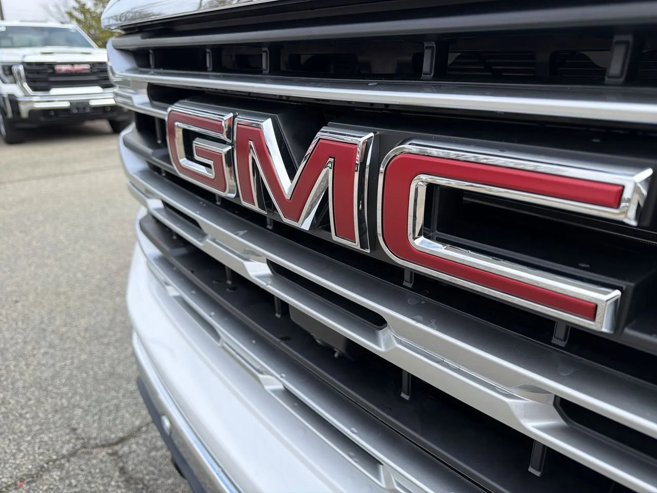 New 2026 Summit White GMC SLE image 26