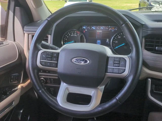 Used 2023 White Ford Limited image 31