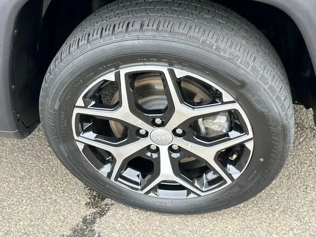 Certified Used 2024 Gray Jeep Limited image 7