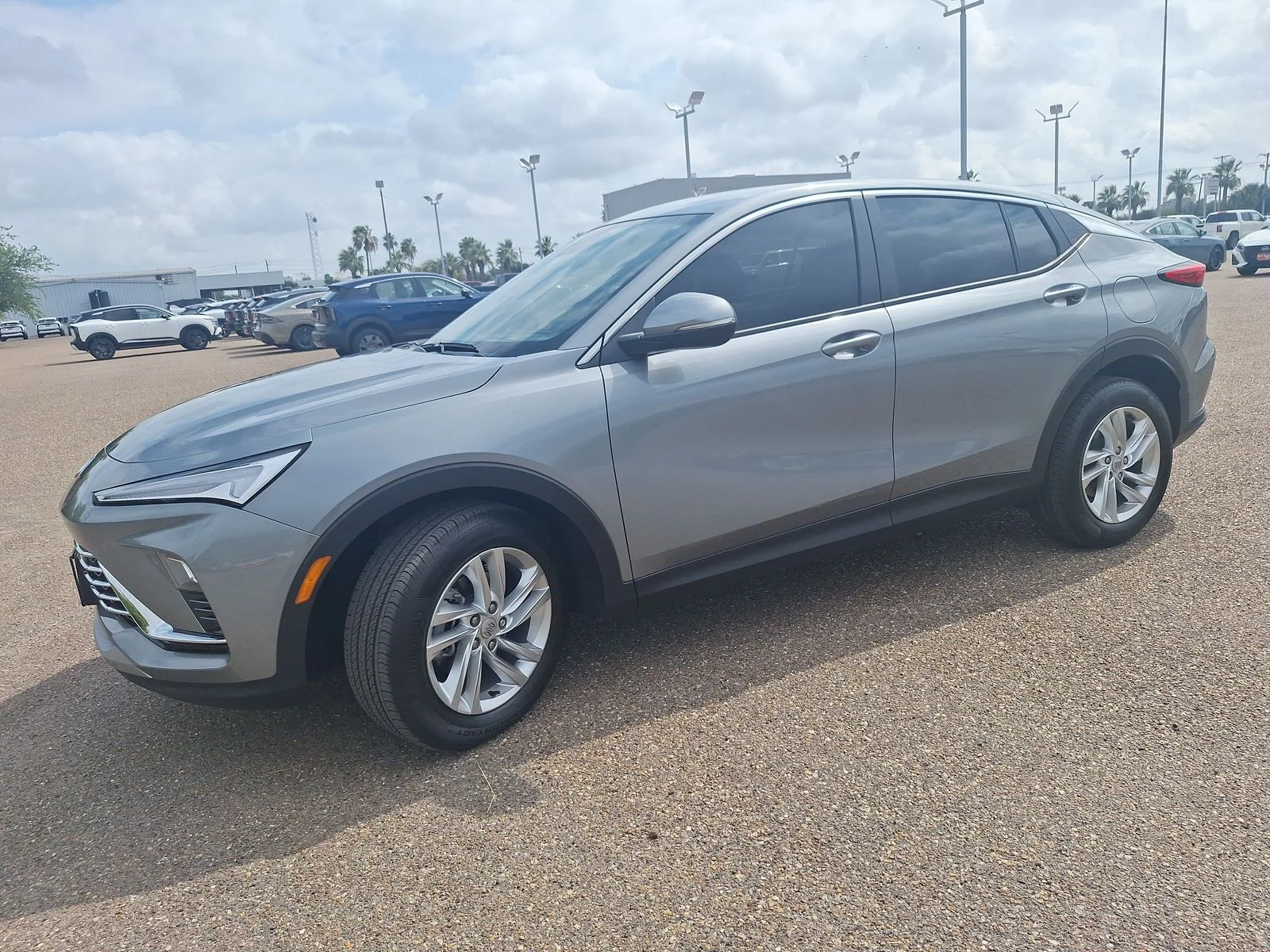 Used 2025 Gray Buick Preferred image 3