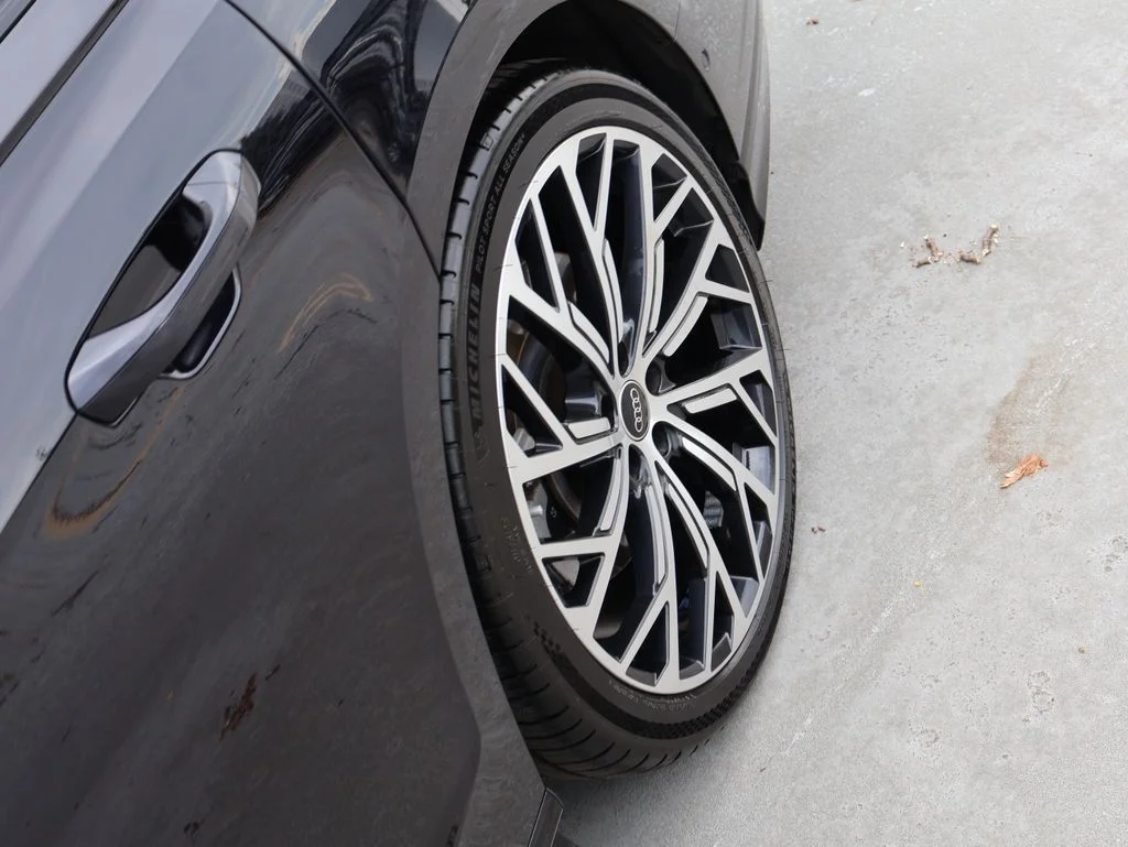 Used 2024 Sebring Black Crystal Effect Audi L 55 image 41