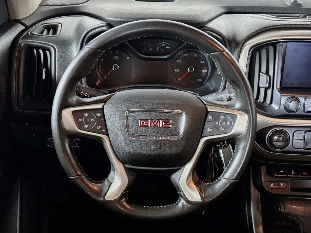 Used 2019 Blue GMC Denali image 13