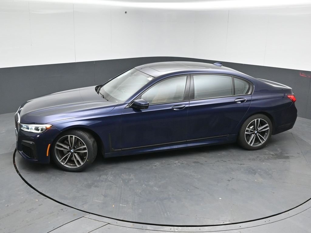 2022 BMW 750LI - Image 41
