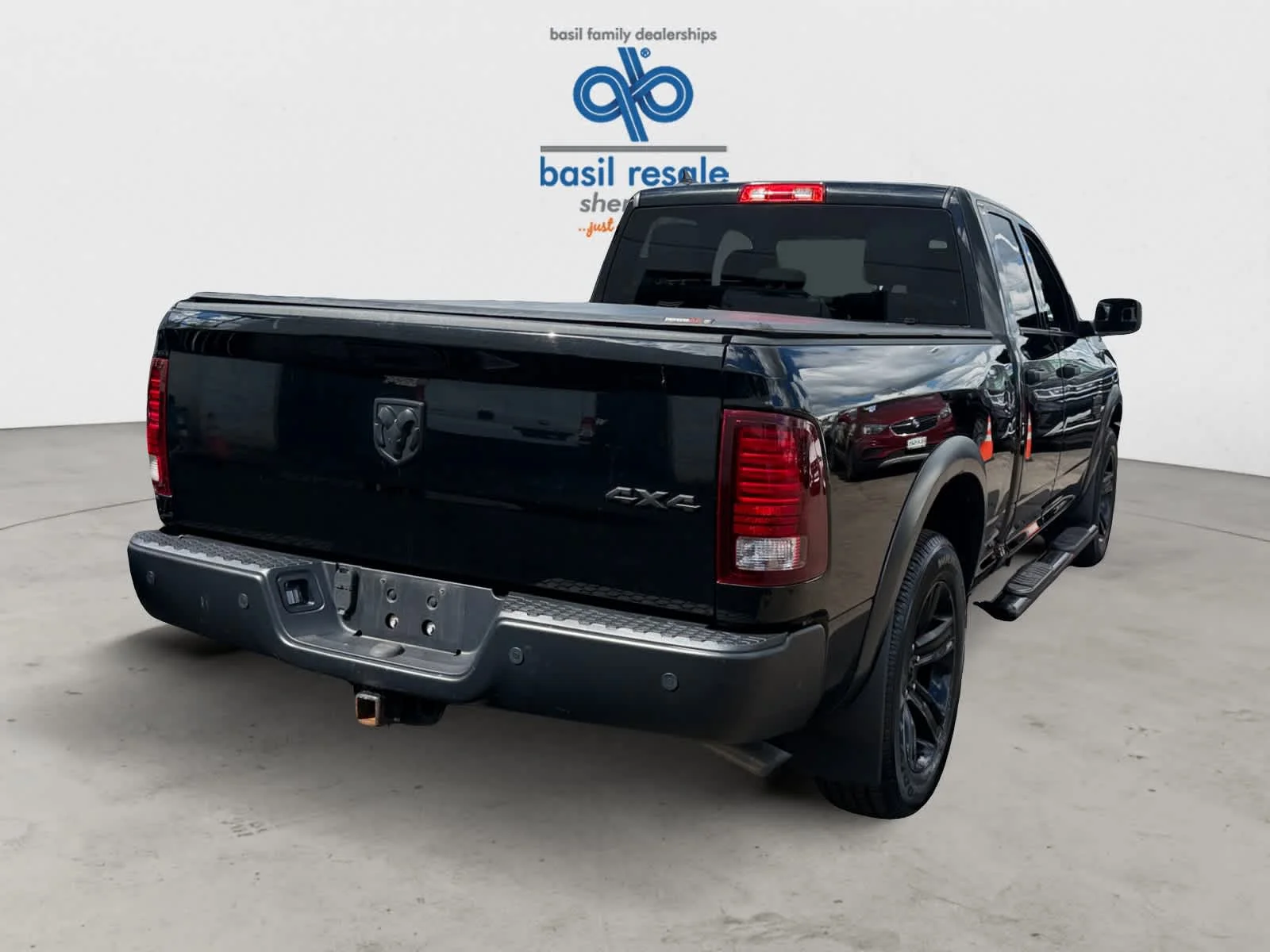 Used 2021 Diamond Black Crystal Pearlcoat Ram Warlock image 7