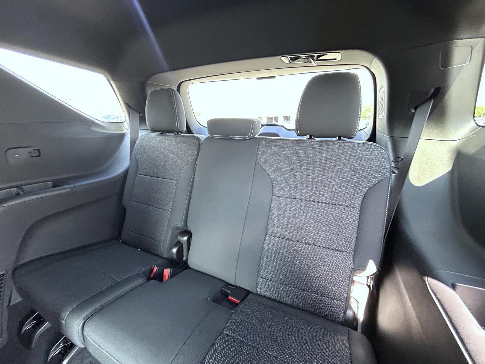 2027 Chevrolet Traverse LT - Photo 22