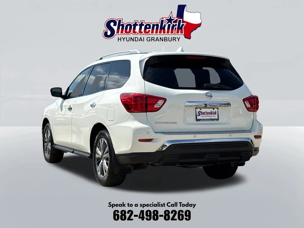 Used 2020 Glacier White Nissan S image 8