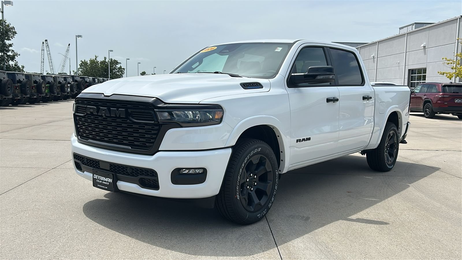 New 2026 Bright White Clear-Coat Exterior Paint RAM Big Horn/Lone Star image 8