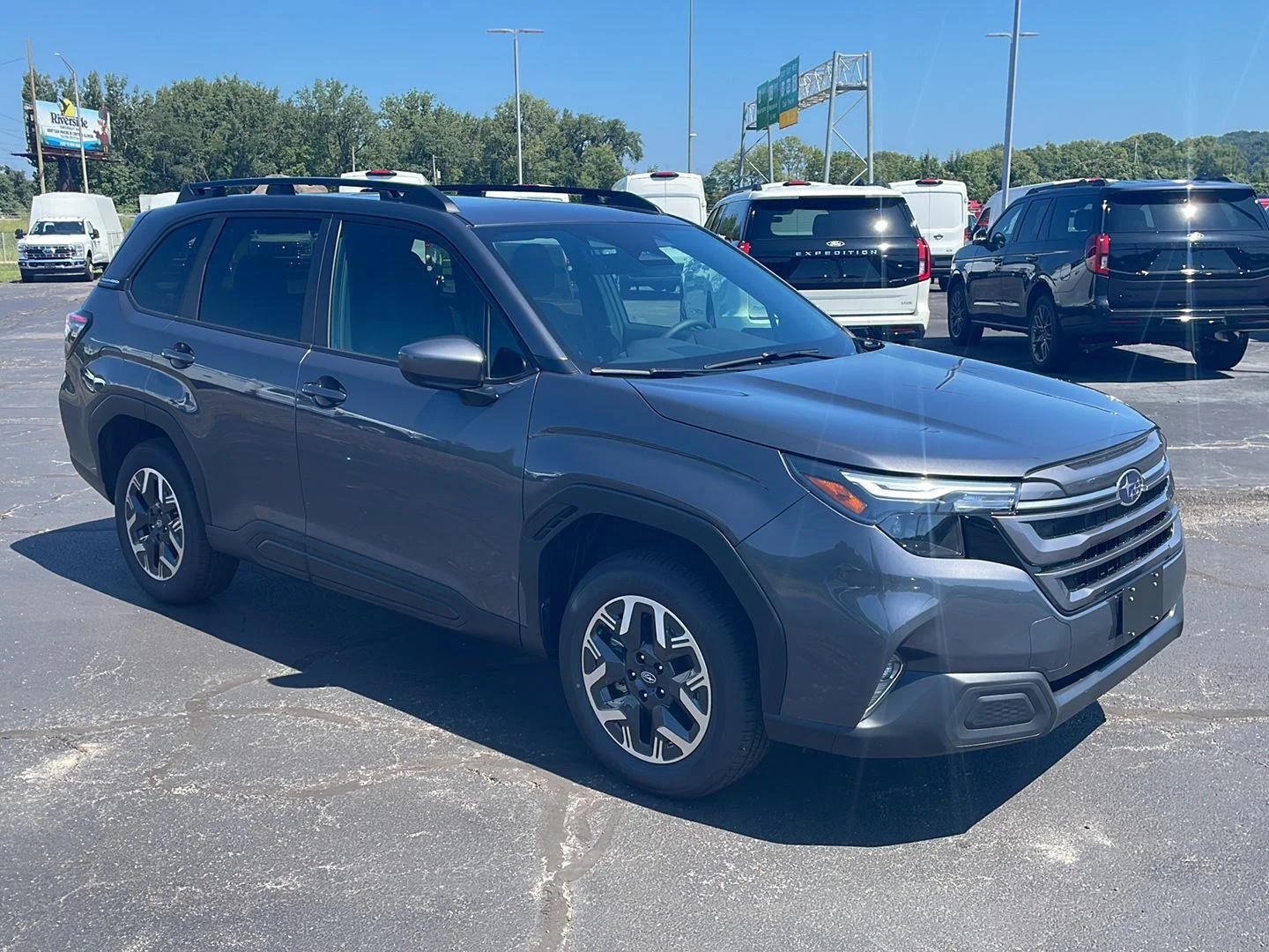New 2026 Magnetite Gray Metallic Subaru Premium image 7