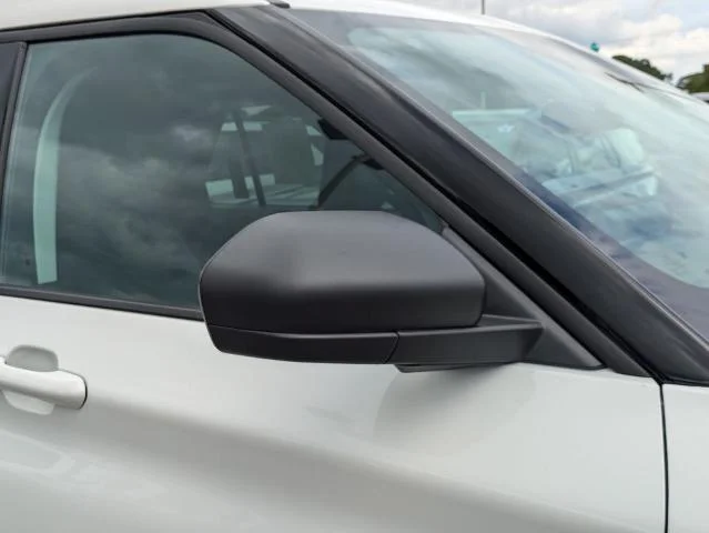 New 2026 Star White Metallic Tri-Coat Ford Active image 45