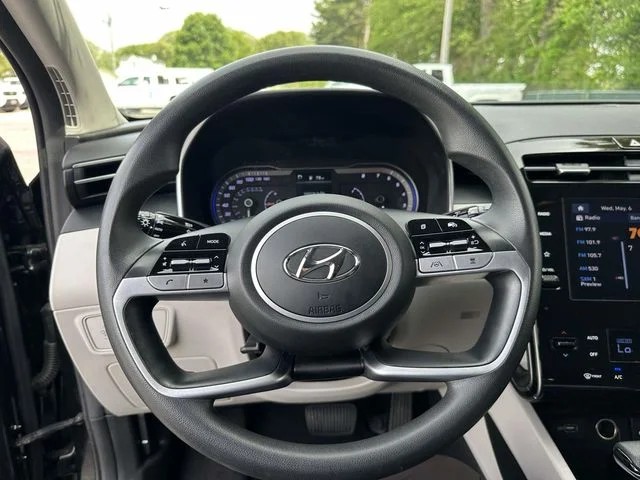 Used 2024 Black Hyundai SEL image 17