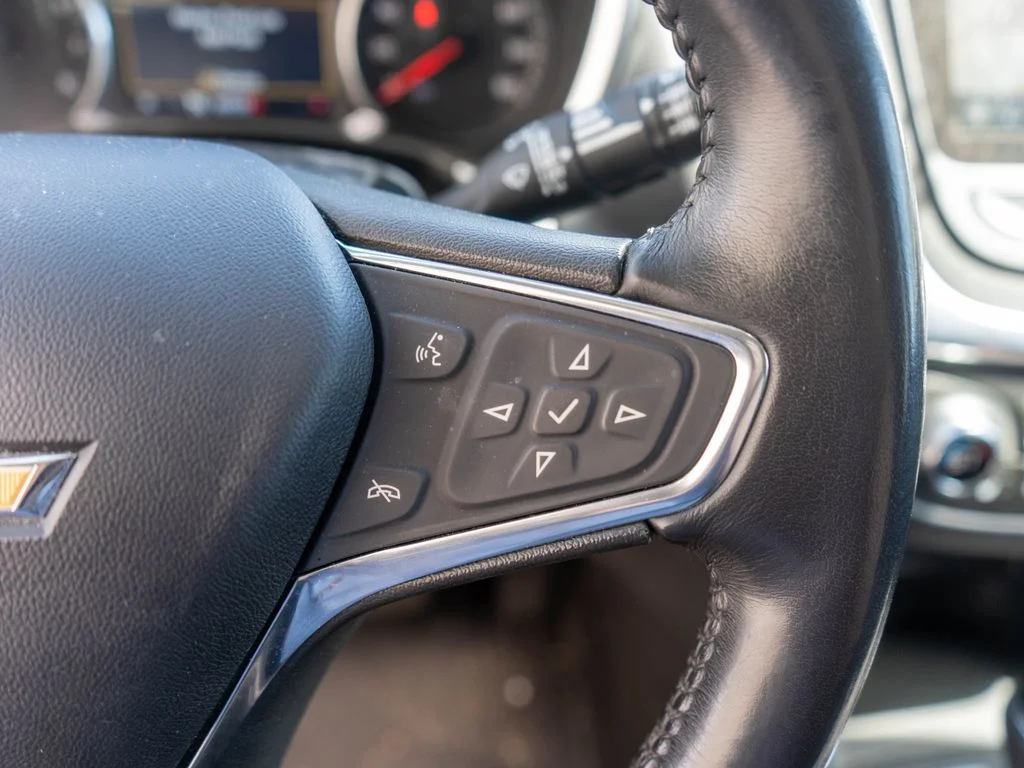 Used 2021 Silver Chevrolet LT image 18