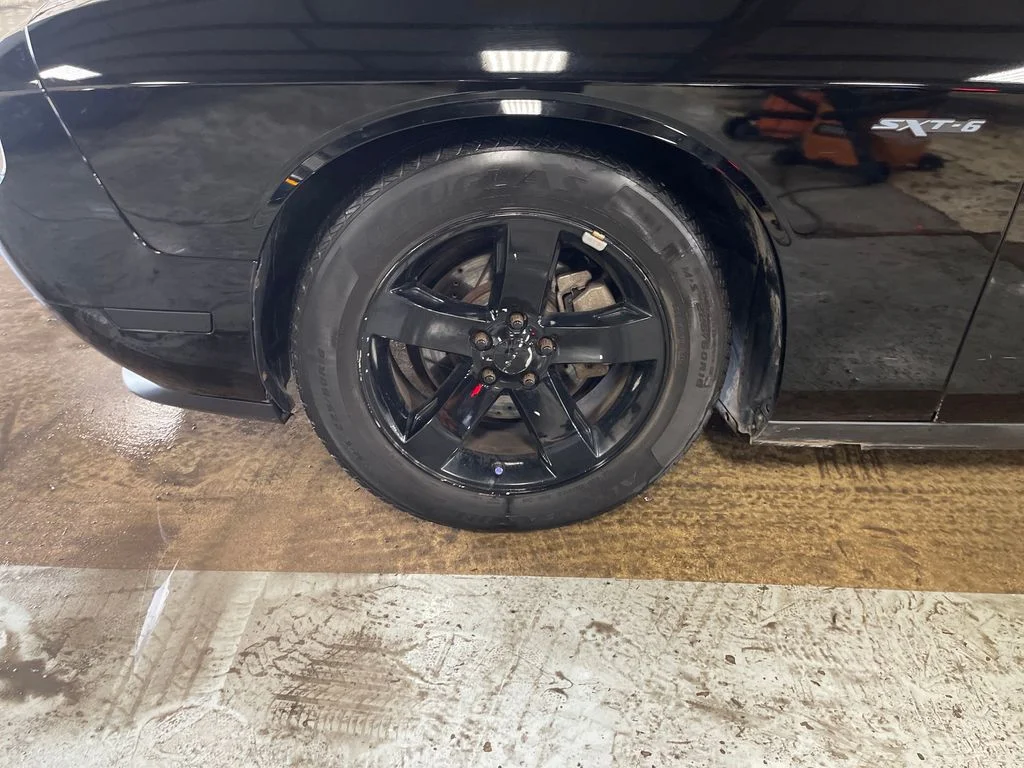 Used 2013 Black Dodge SXT image 11