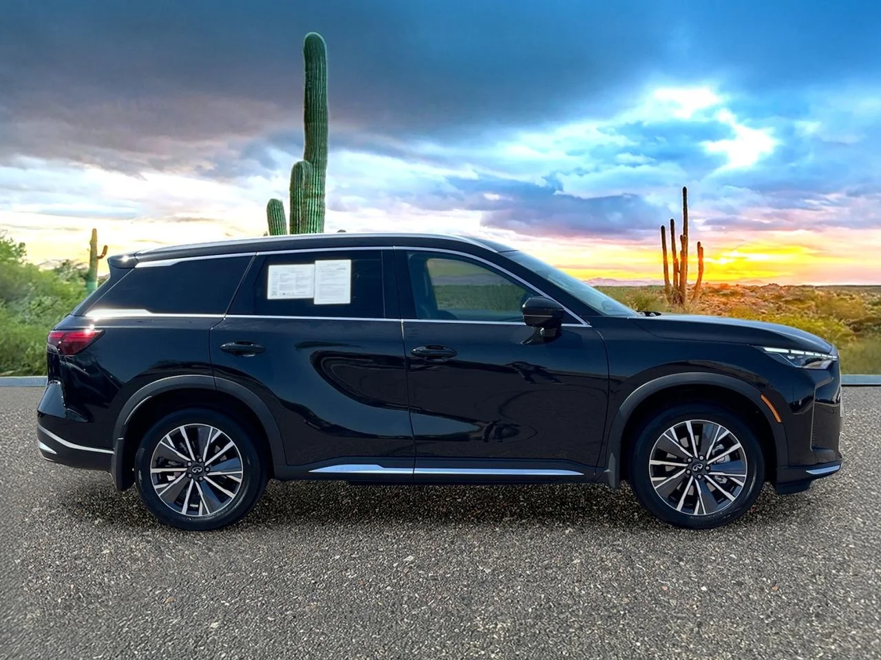 Certified Used 2026 Mineral Black INFINITI Luxe image 6