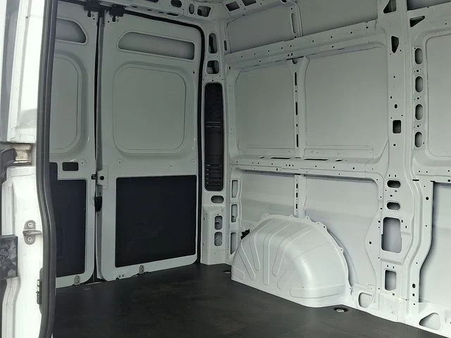 New 2026 White Ram Base image 9