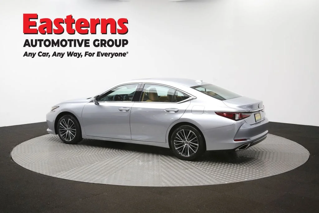 Used 2022 Silver Lexus 350 image 58