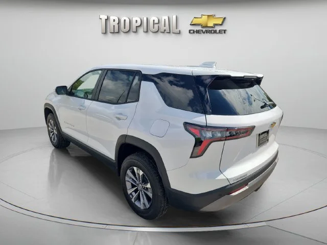 New 2027 Summit White Chevrolet LT image 3