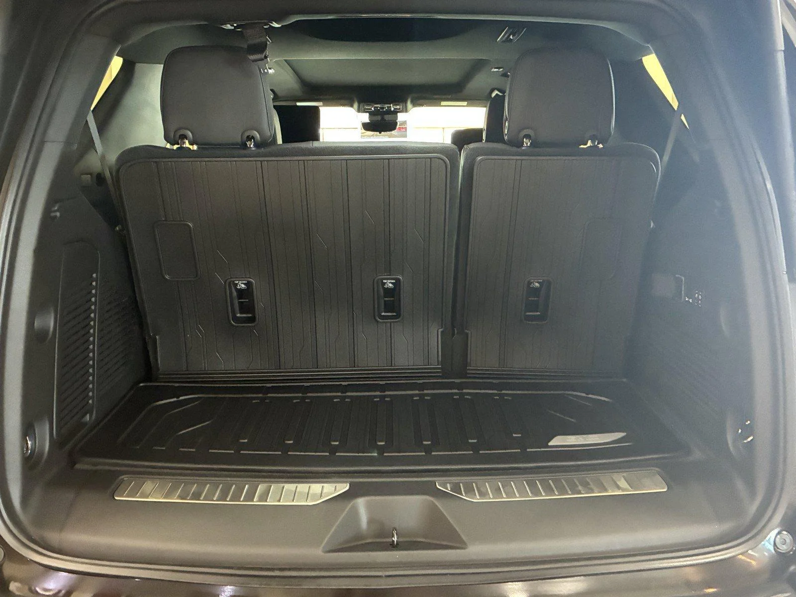 2026 GMC Yukon AT4 - Photo 14