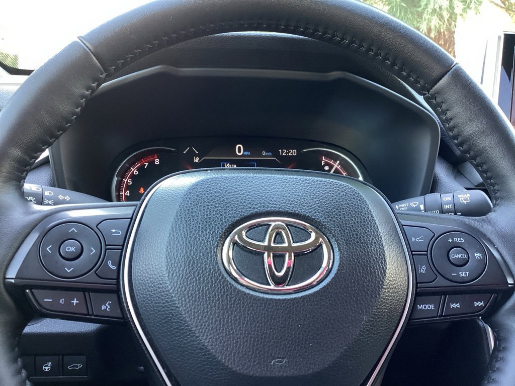 Certified Used 2025 White Toyota XLE image 23