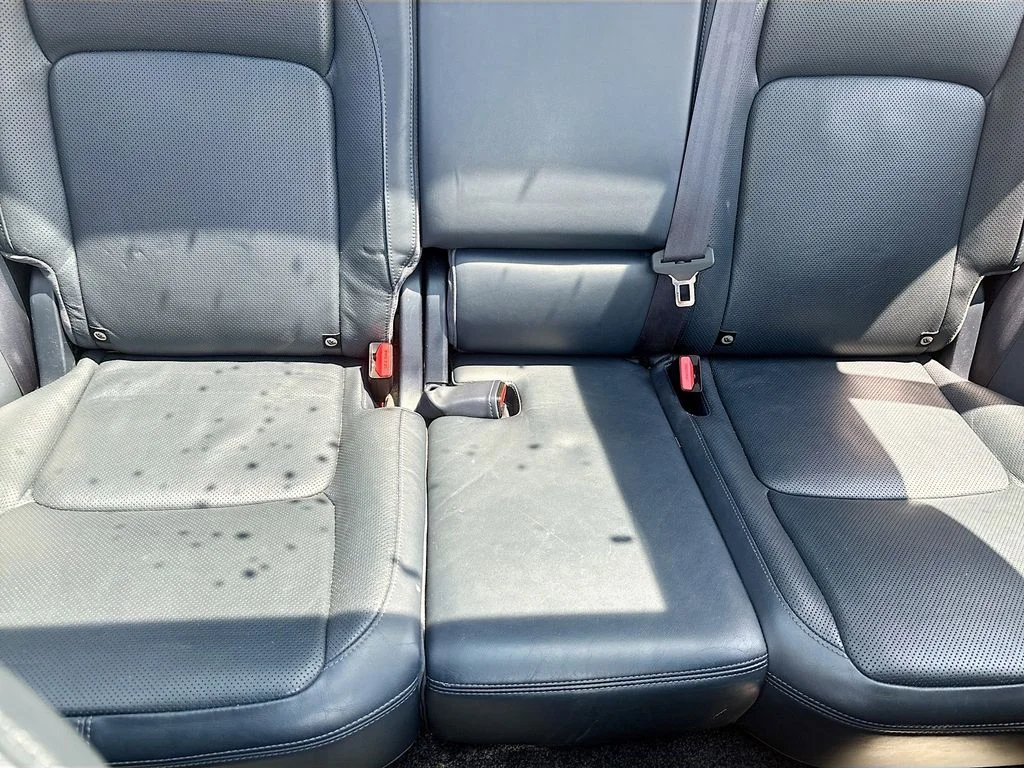 Used 2020 Fuji White Land Rover HSE image 28