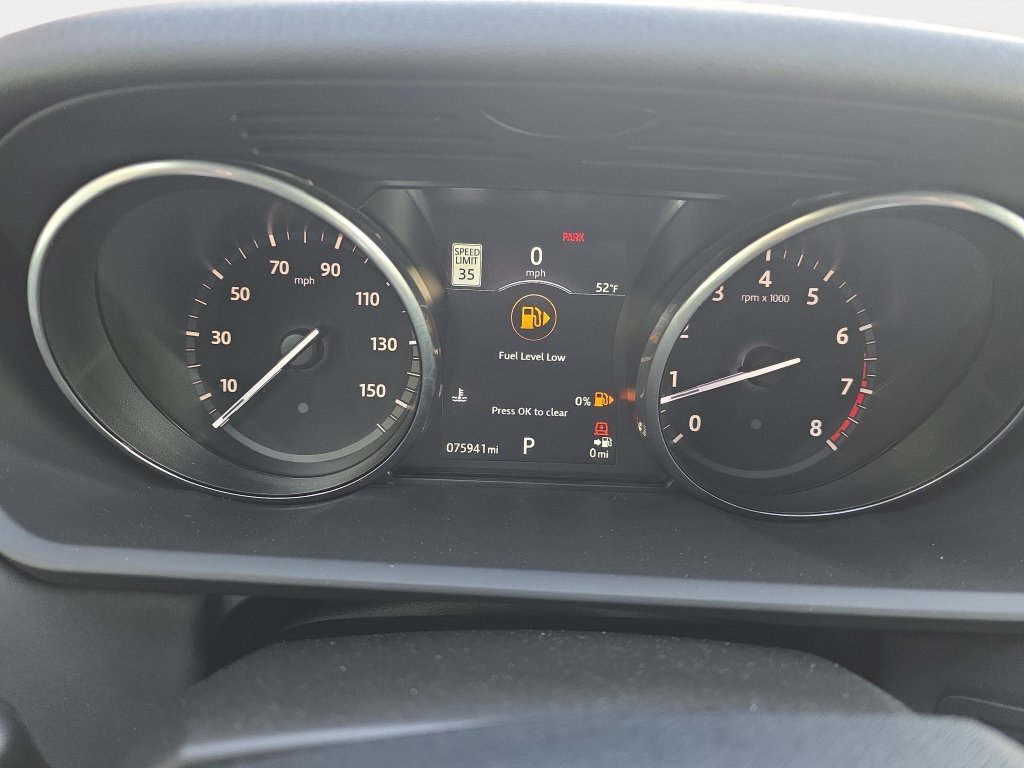 Used 2017 Gray Land Rover HSE image 23