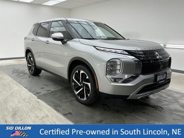 Used 2024 Alloy Silver Metallic Mitsubishi  image 3
