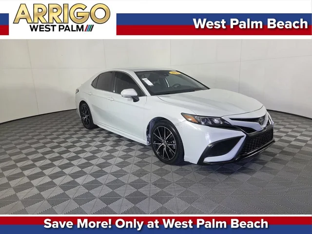 2024 Toyota Camry SE