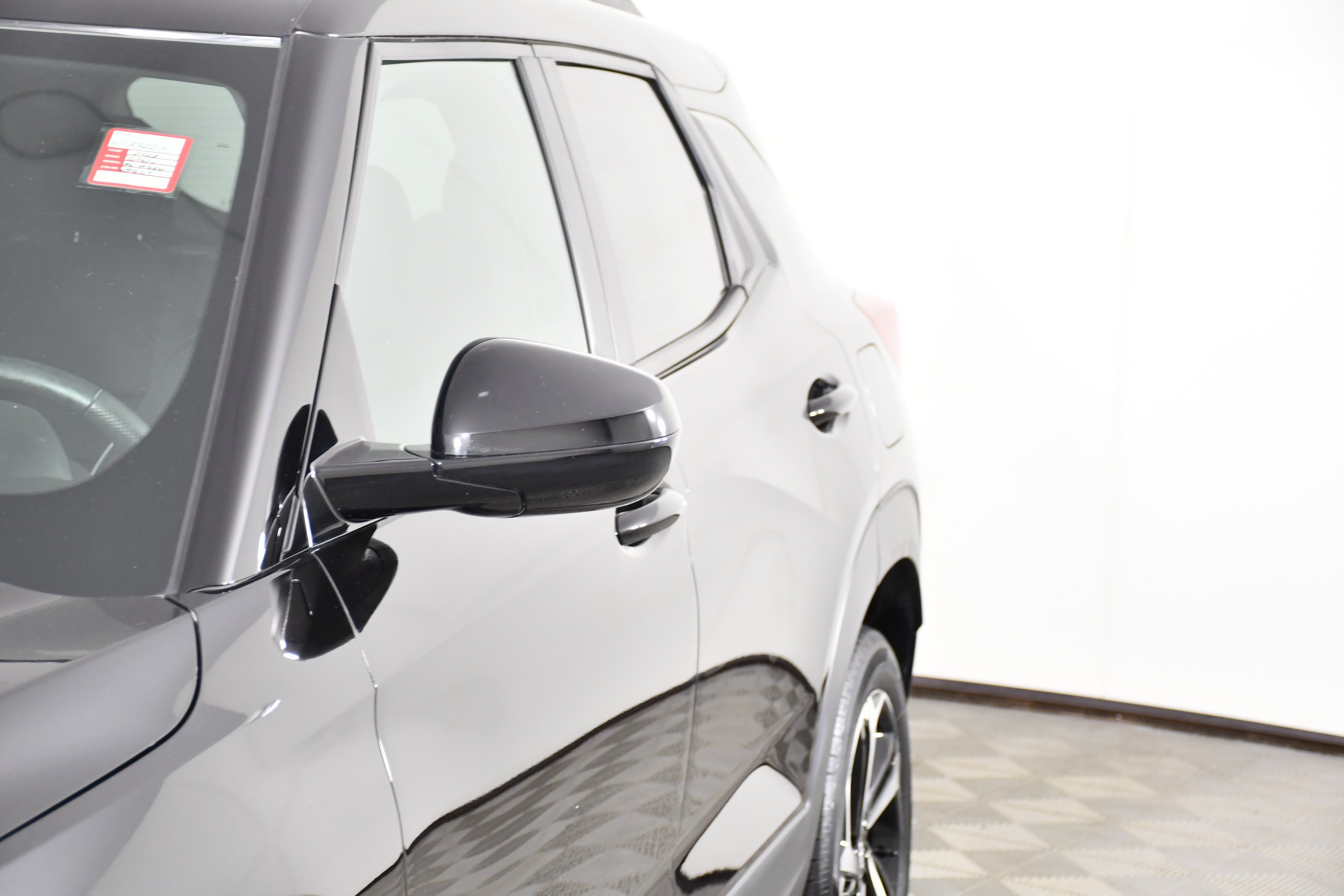 Used 2023 Mosaic Black Metallic Chevrolet RS image 13