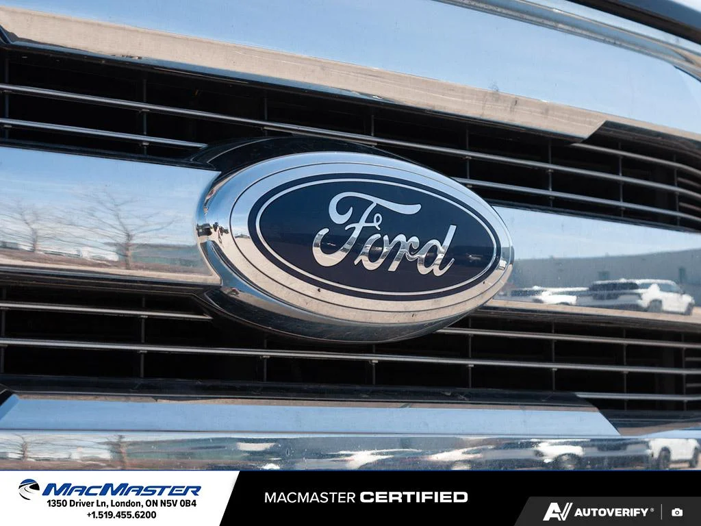 Used 2017  Ford  image 12
