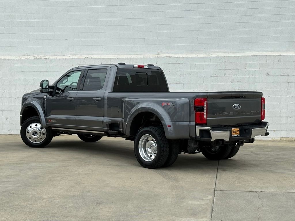 New 2026 Gray Ford Lariat image 3