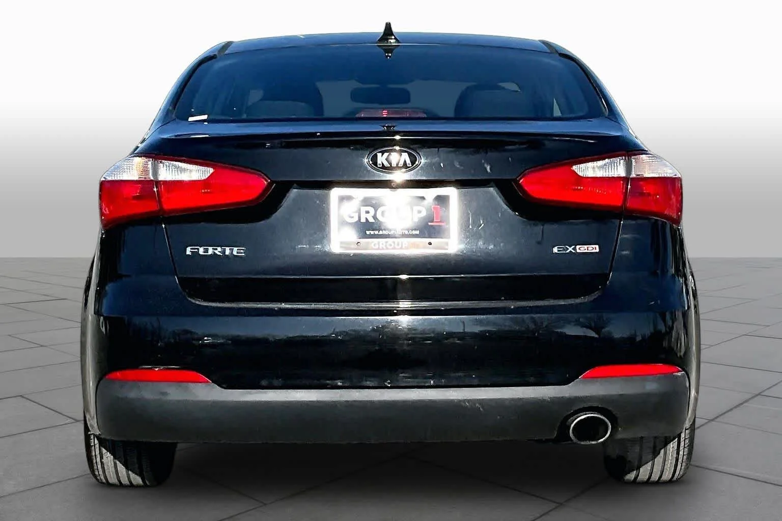 Used 2016 Aurora Black Pearl Kia EX image 9