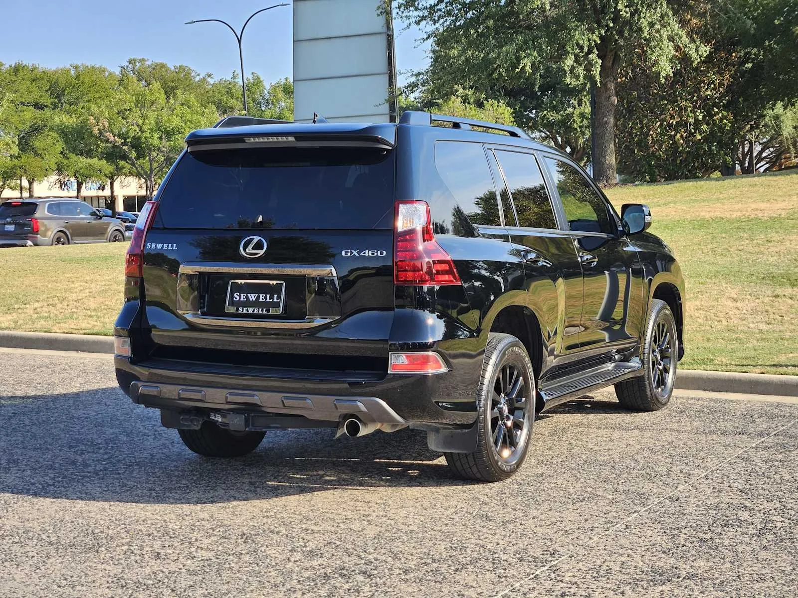 Certified Used 2022 BLACK Lexus  image 4
