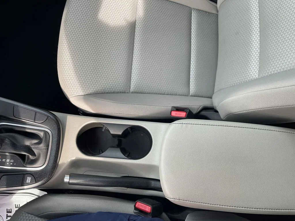 Used 2025 White Kia LX image 20
