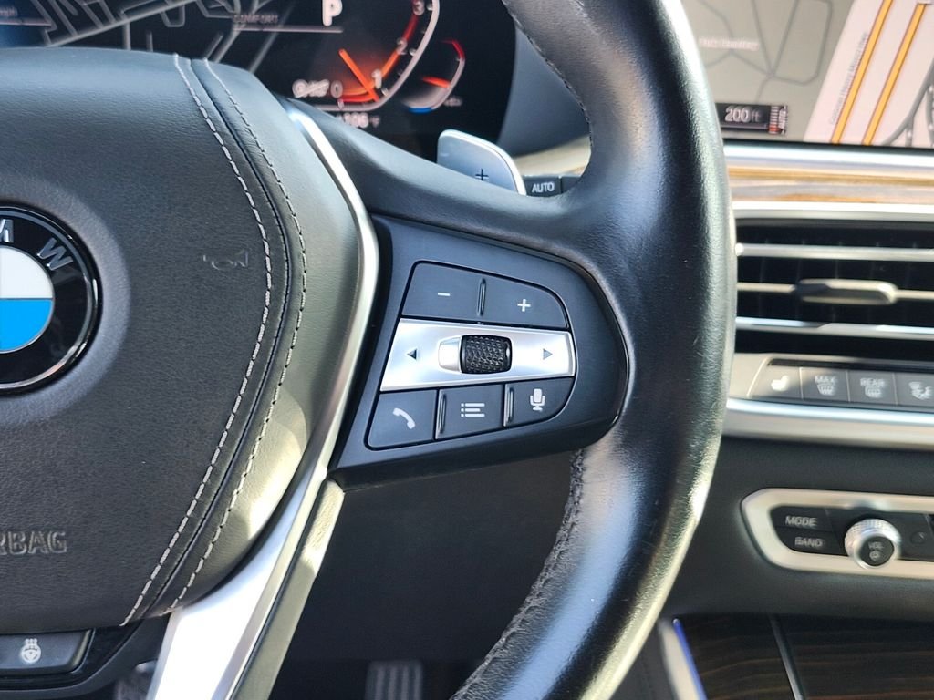 Used 2019 Gray BMW xDrive40i image 30