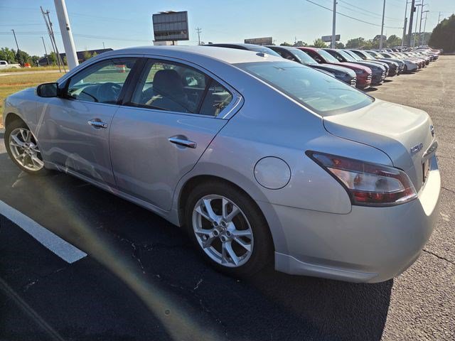 Used 2014 Brilliant Silver Metallic Nissan 3.5 SV image 7
