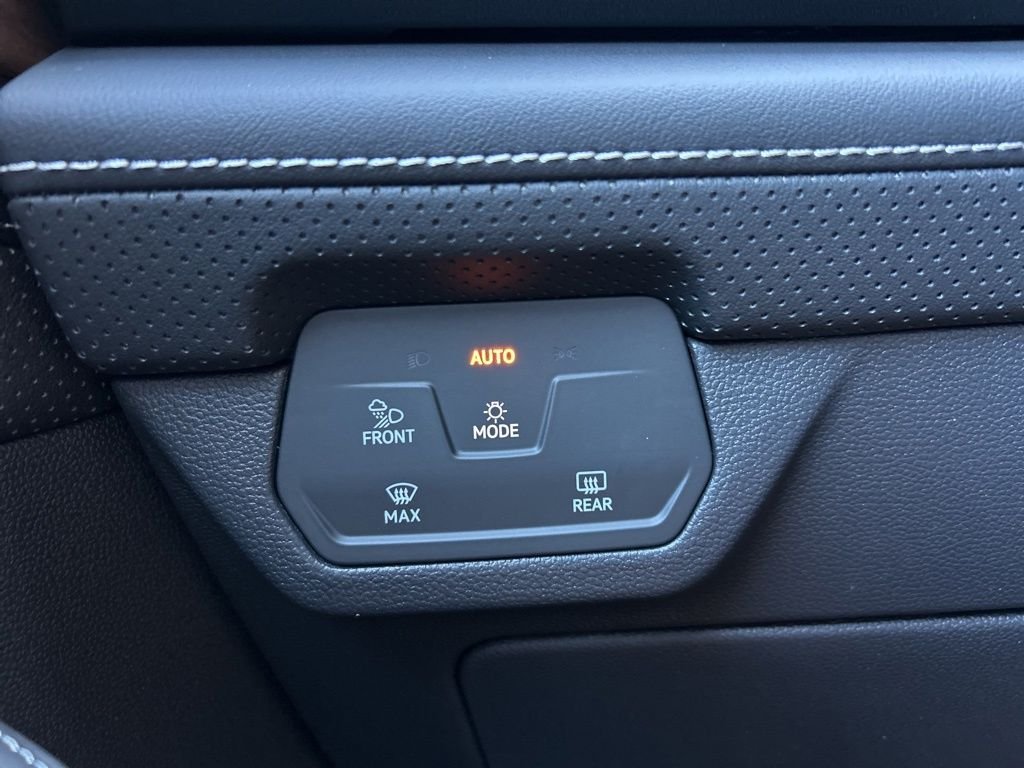 2026 Volkswagen Atlas SE w/Tech - Photo 25
