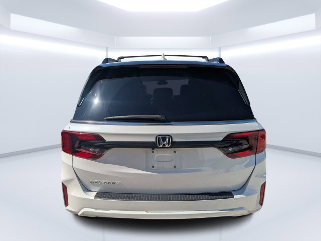 Used 2026 White Honda EX-L image 4